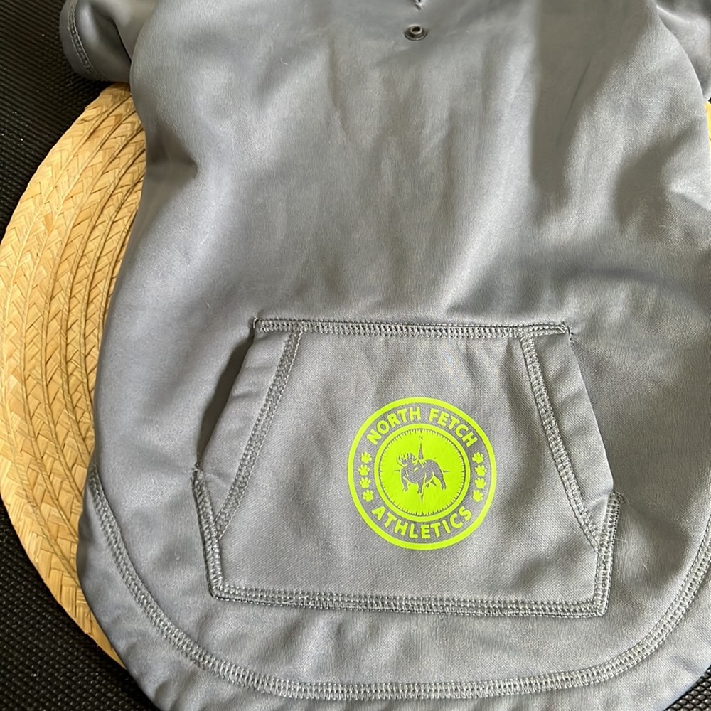 North Fetch Athletics Pets Hoodie Top Size Large - Picture 2 of 9